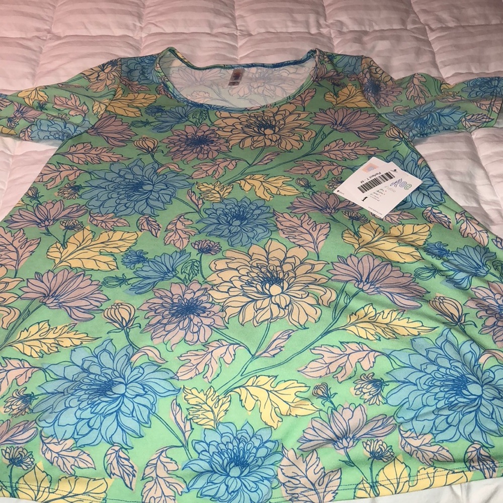 Lularoe Perfect Tee NWT